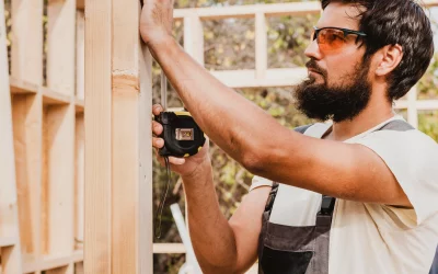 Choosing the Best Types of Wood for Fencing